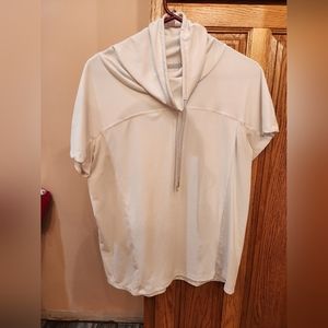 UA short sleeve shirt